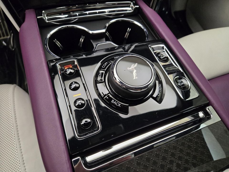 2023 Rolls-Royce Black Badge Cullinan