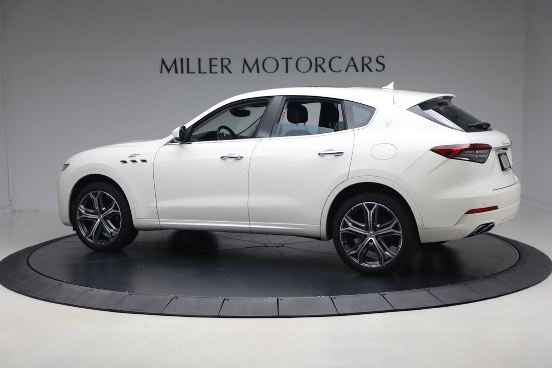 2022 Maserati Levante
