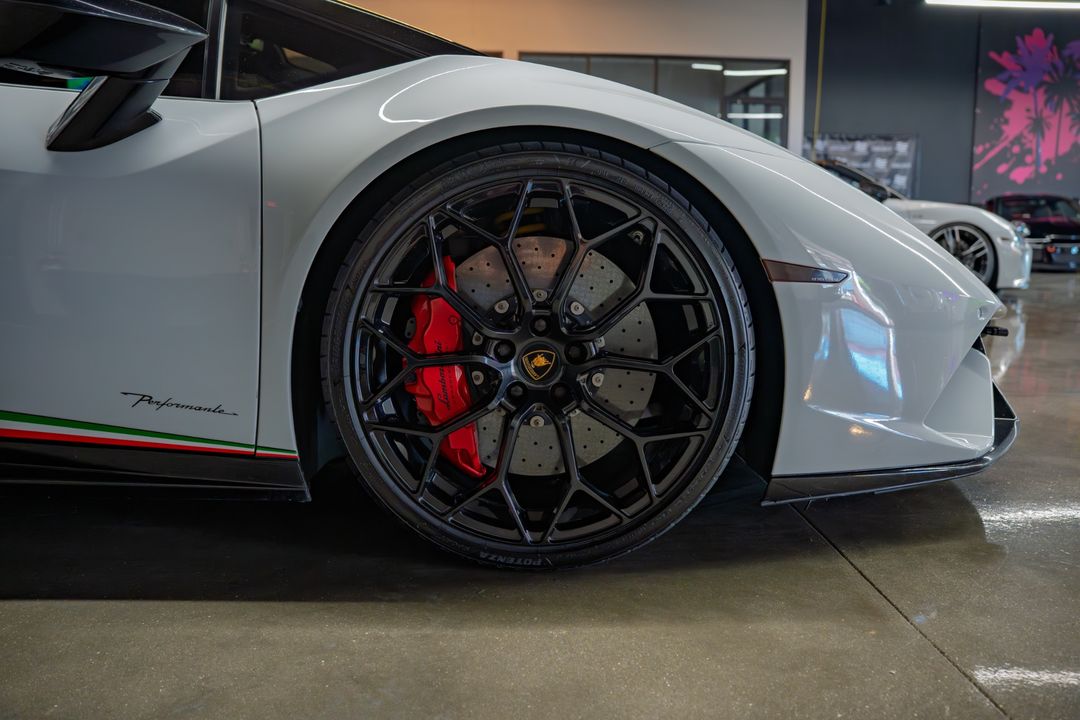 2018 Lamborghini Huracan LP 640-4 Performante