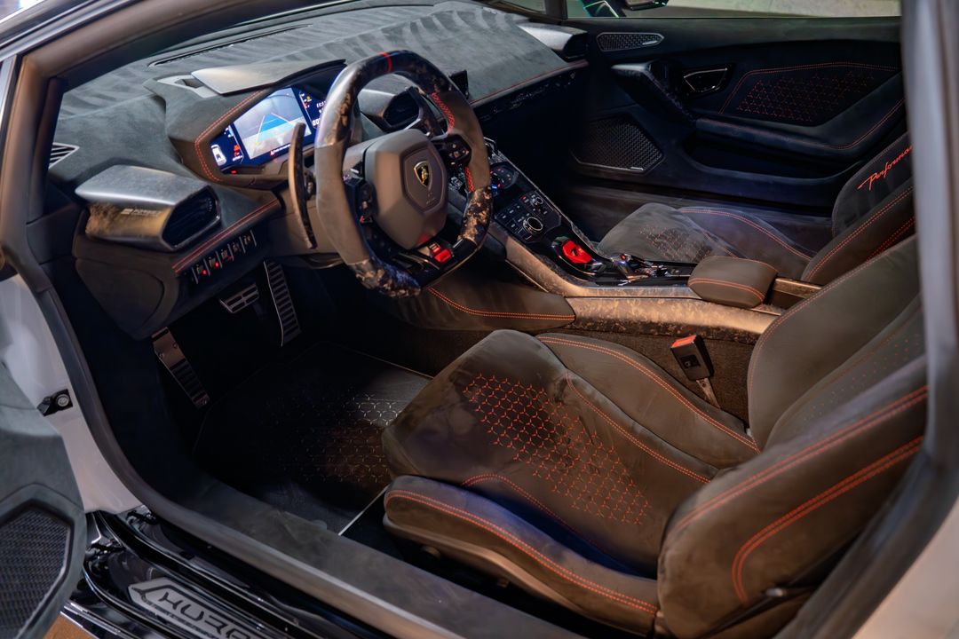 2018 Lamborghini Huracan LP 640-4 Performante