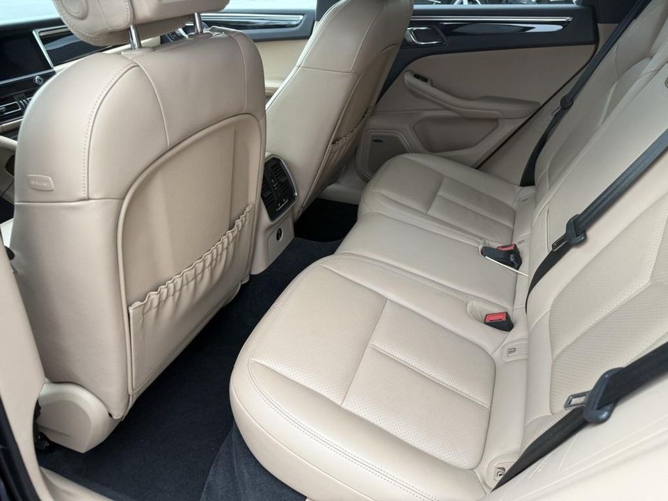 2023 Porsche Macan