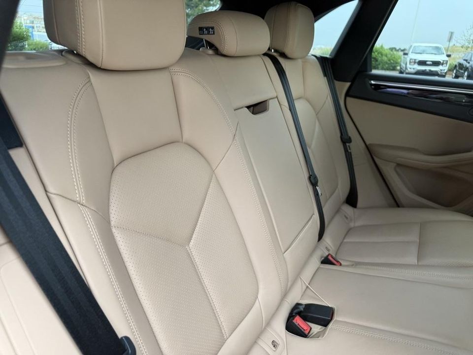 2023 Porsche Macan
