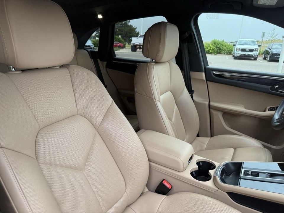 2023 Porsche Macan
