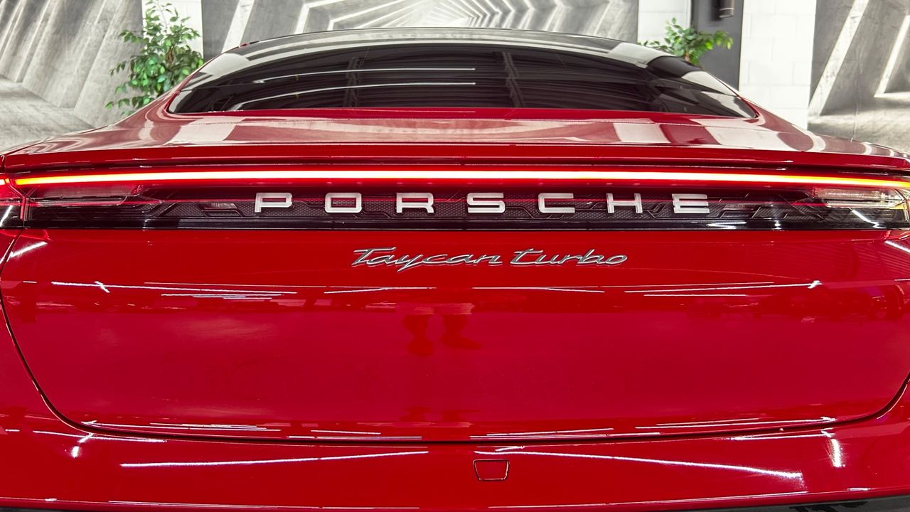 2022 Porsche Taycan