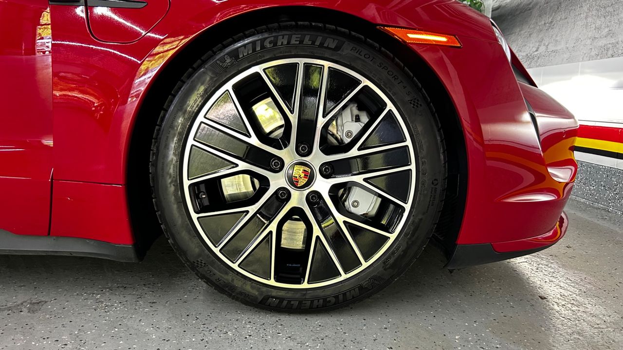 2022 Porsche Taycan