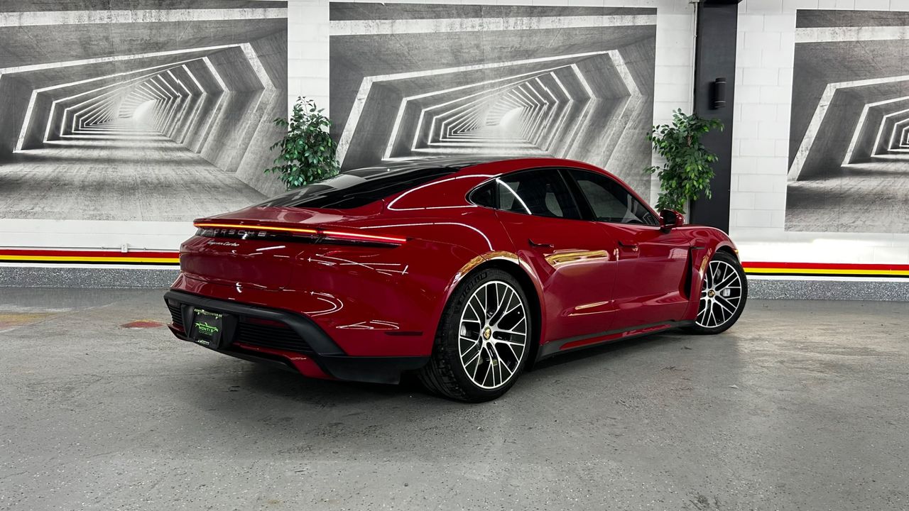 2022 Porsche Taycan