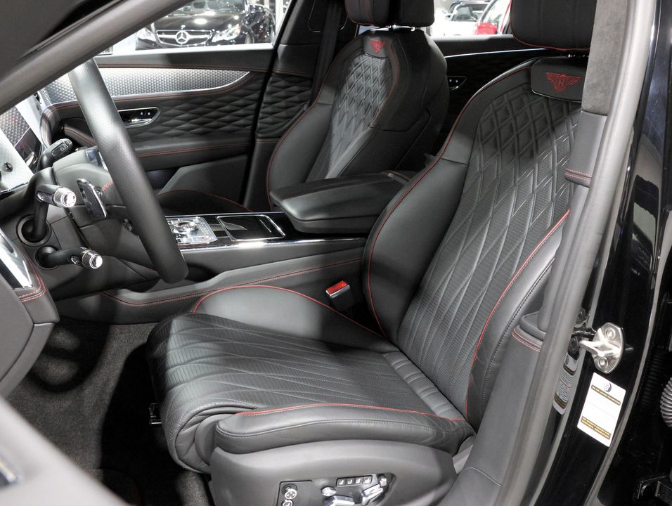 2023 Bentley Flying Spur Azure V8
