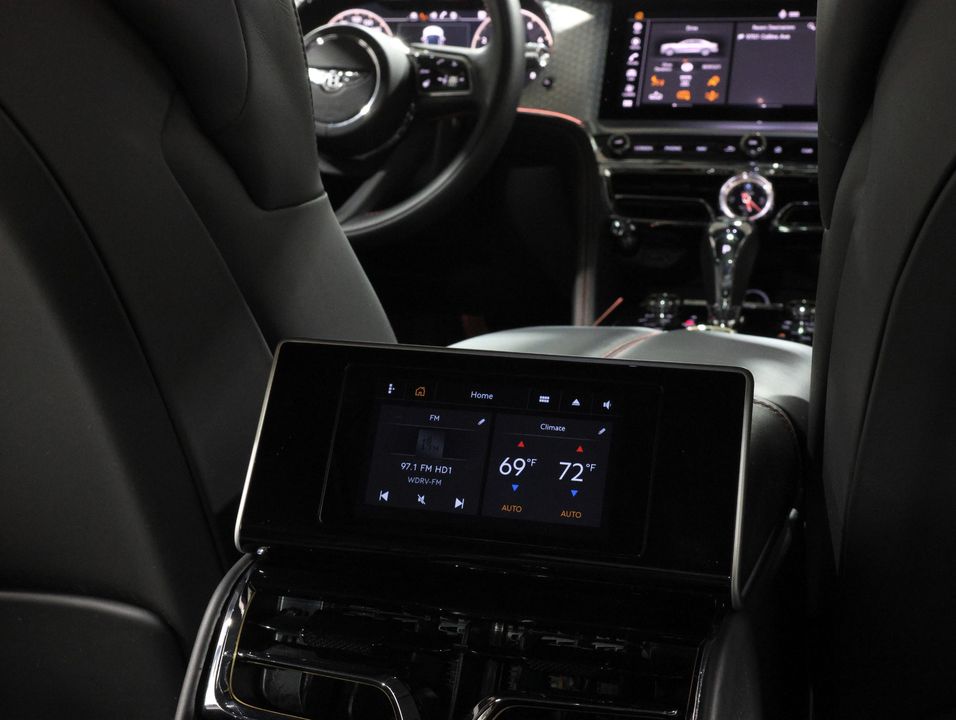 2023 Bentley Flying Spur Azure V8