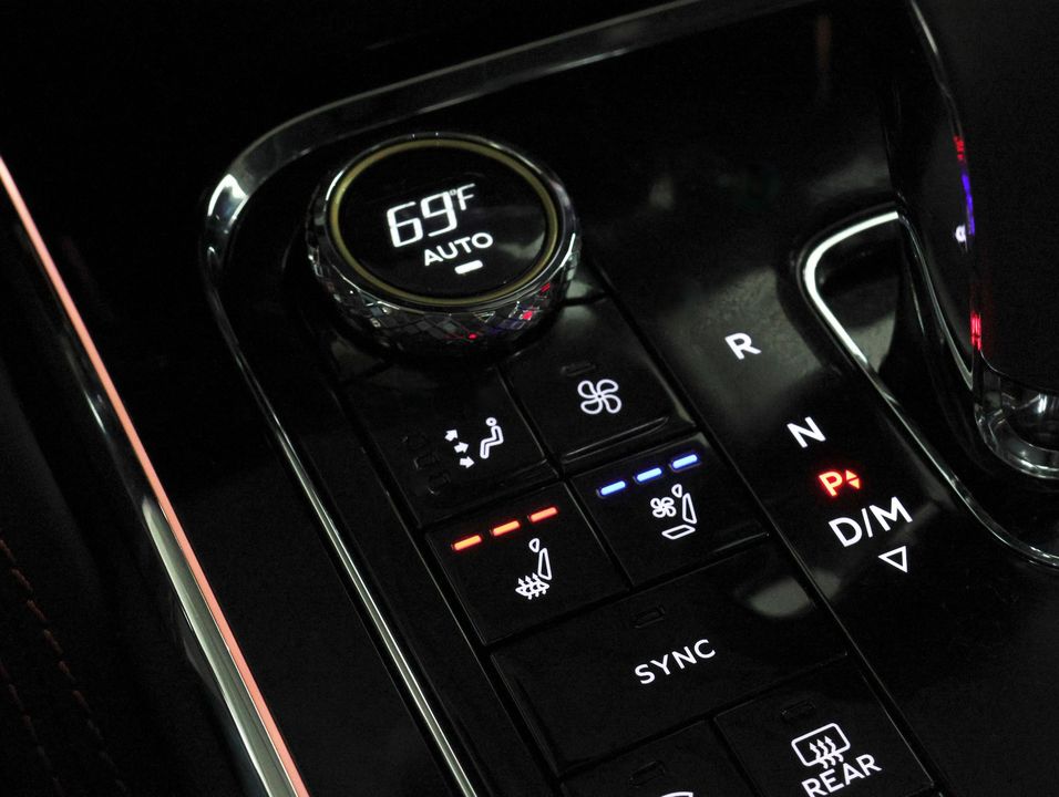 2023 Bentley Flying Spur Azure V8