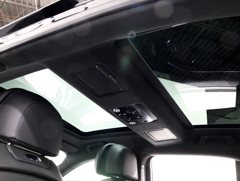 2023 Bentley Flying Spur Azure V8