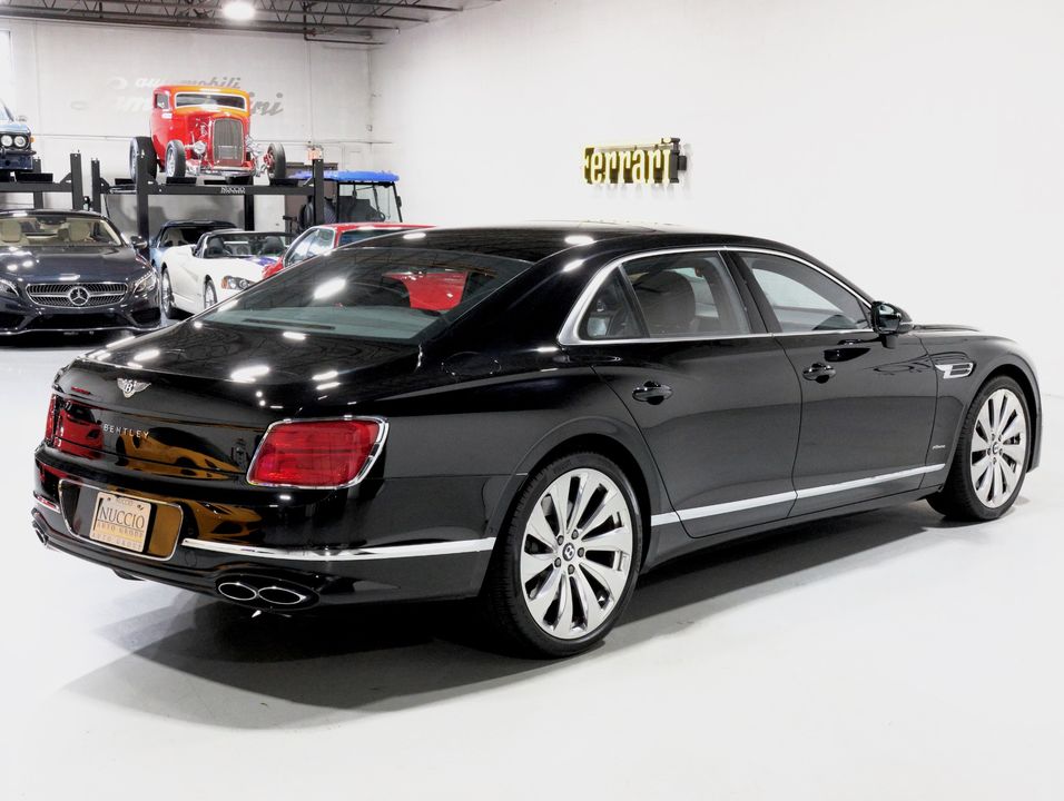2023 Bentley Flying Spur Azure V8