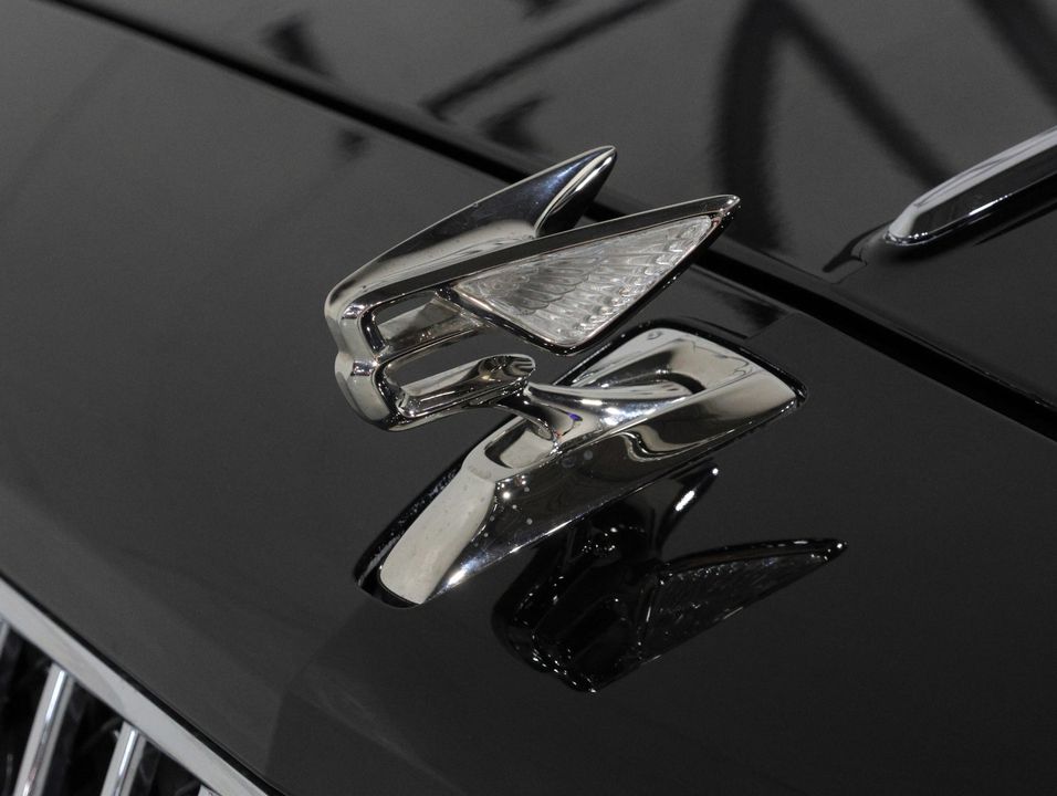 2023 Bentley Flying Spur Azure V8