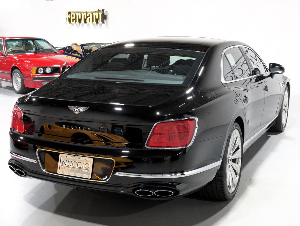 2023 Bentley Flying Spur Azure V8