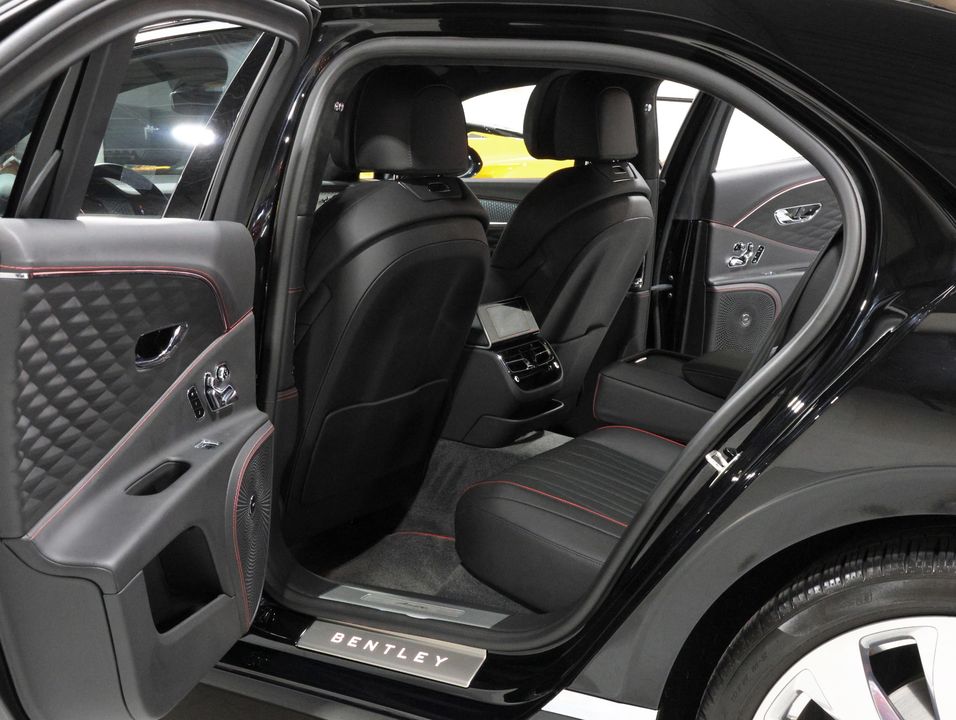 2023 Bentley Flying Spur Azure V8