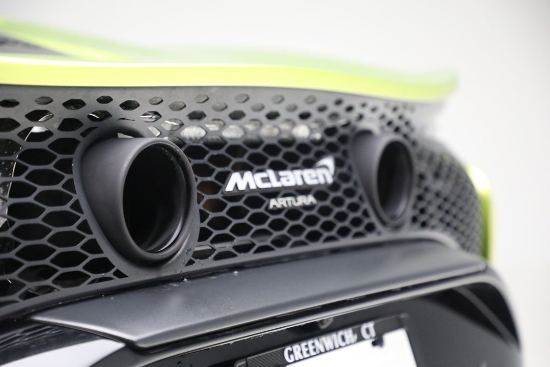 2024 McLaren Artura