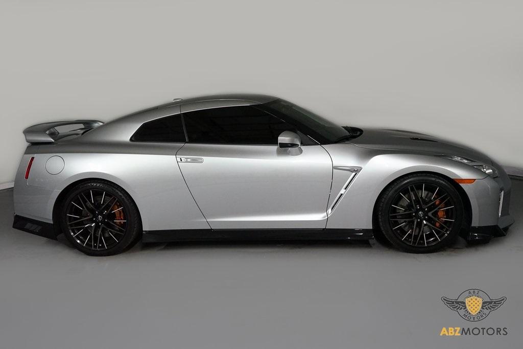 2023 Nissan GT-R