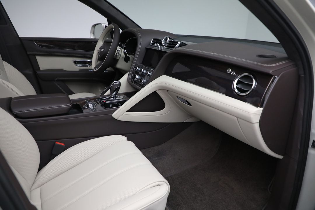 2025 Bentley Bentayga