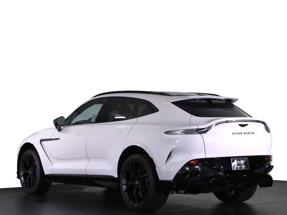 2025 Aston Martin DBX