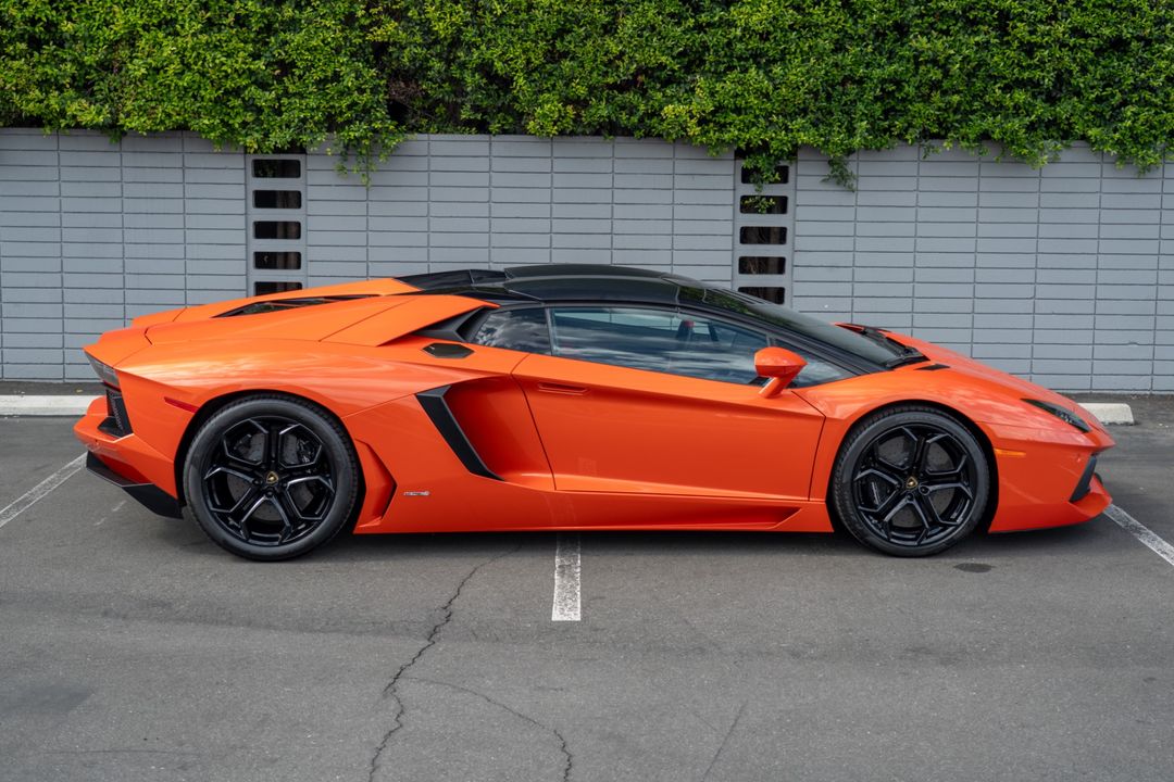 2014 Lamborghini Aventador
