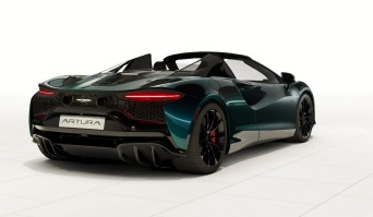 2025 McLaren Artura Spider