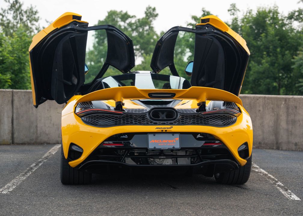 2025 McLaren 750S