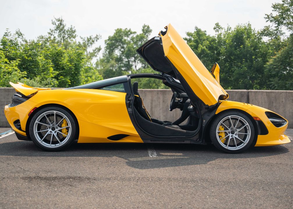 2025 McLaren 750S