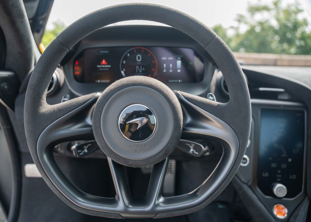 2025 McLaren 750S