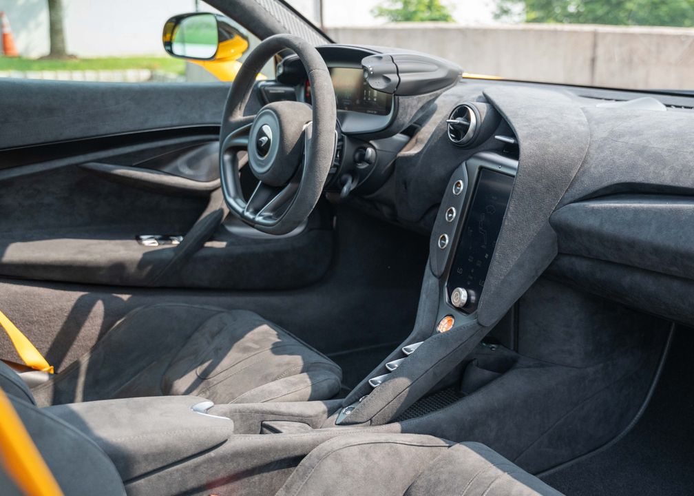 2025 McLaren 750S