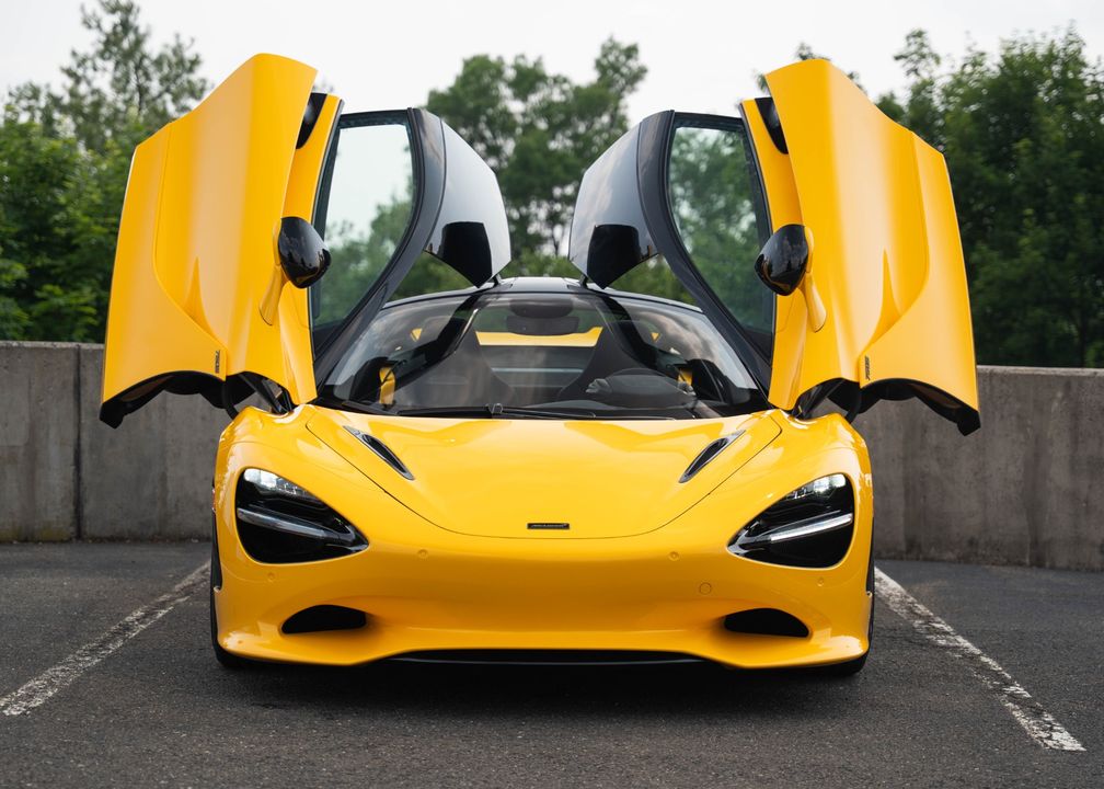 2025 McLaren 750S