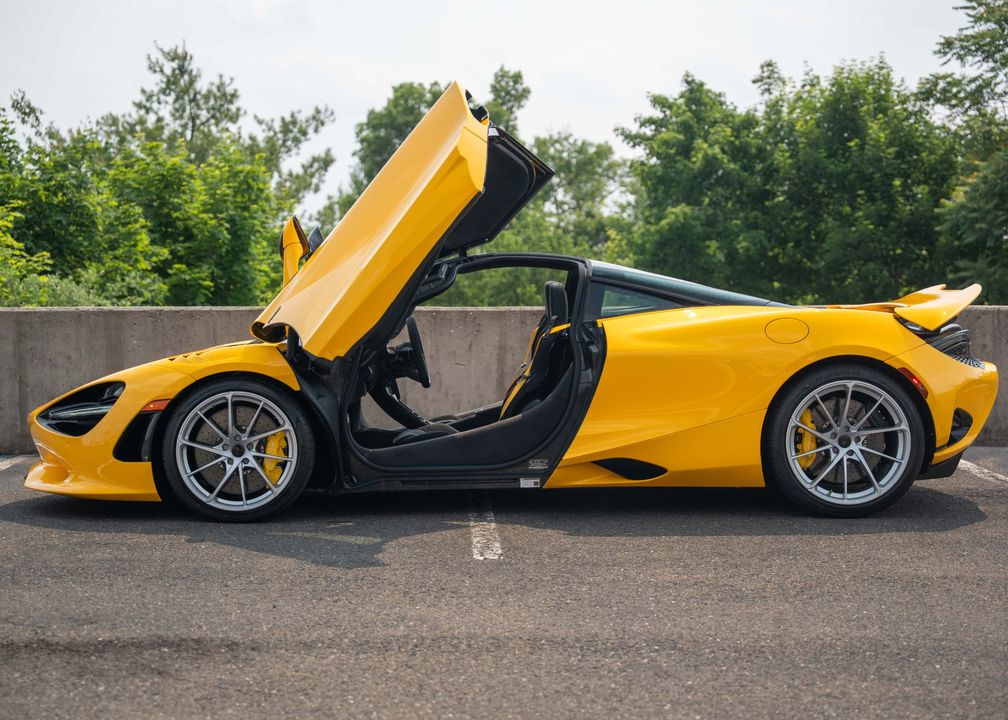 2025 McLaren 750S