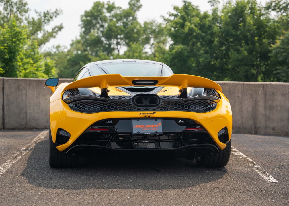 2025 McLaren 750S