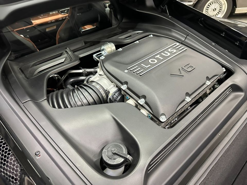 2025 Lotus Emira V6