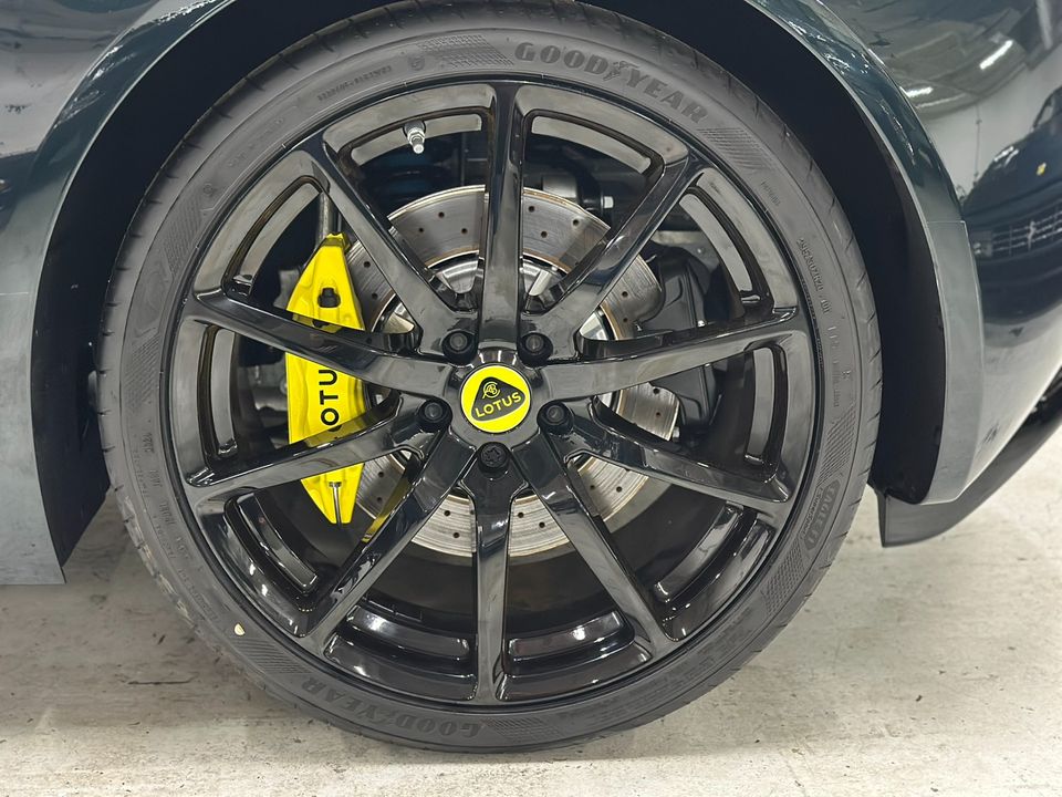 2025 Lotus Emira V6
