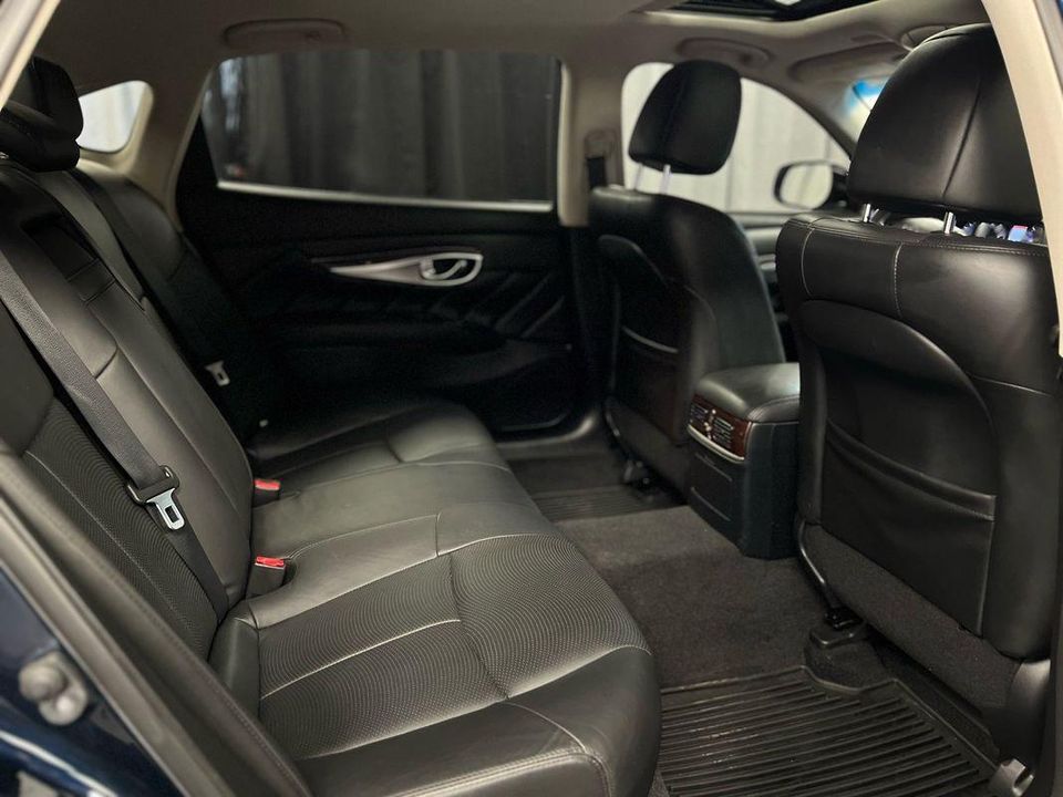 2019 INFINITI Q70L