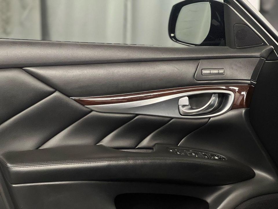 2019 INFINITI Q70L