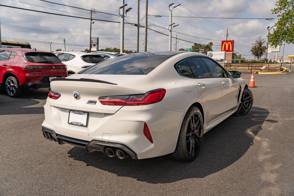 2023 BMW M8