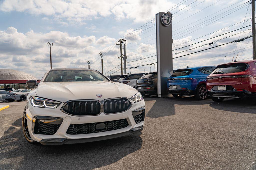 2023 BMW M8