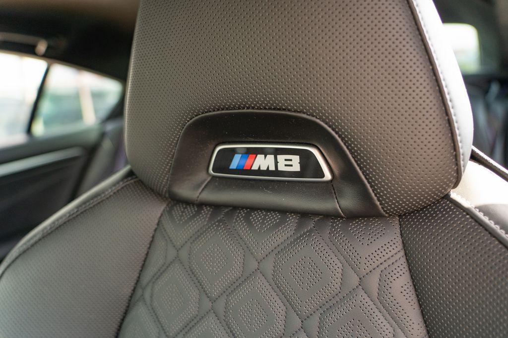2023 BMW M8