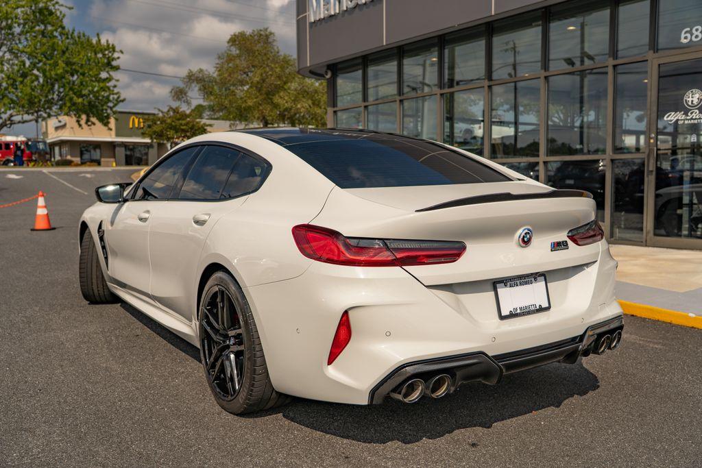 2023 BMW M8