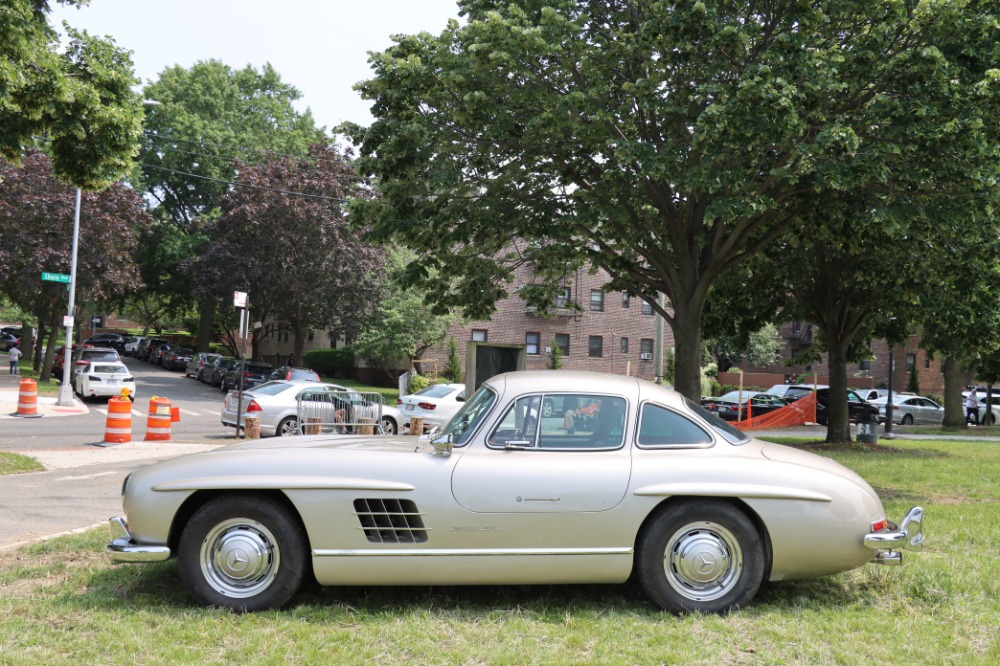 1991 Mercedes-Benz 300SL Gullwing Replica