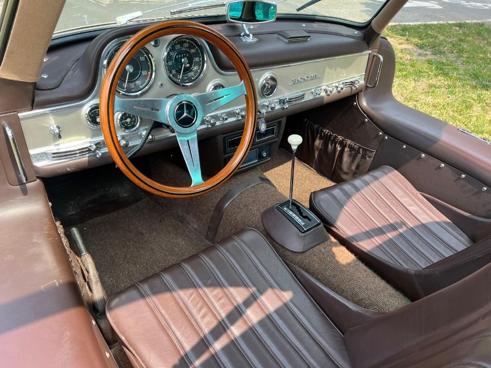 1991 Mercedes-Benz 300SL Gullwing Replica