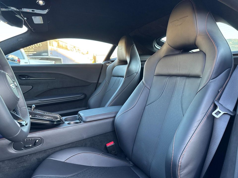 2025 Aston Martin Vantage