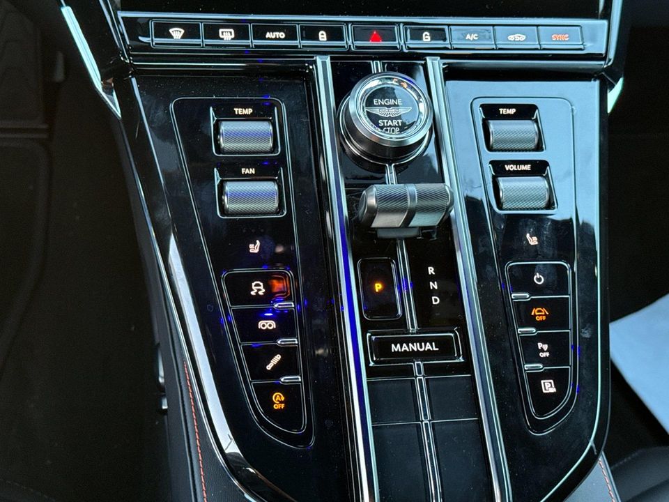 2025 Aston Martin Vantage