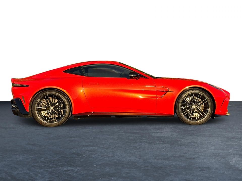 2025 Aston Martin Vantage