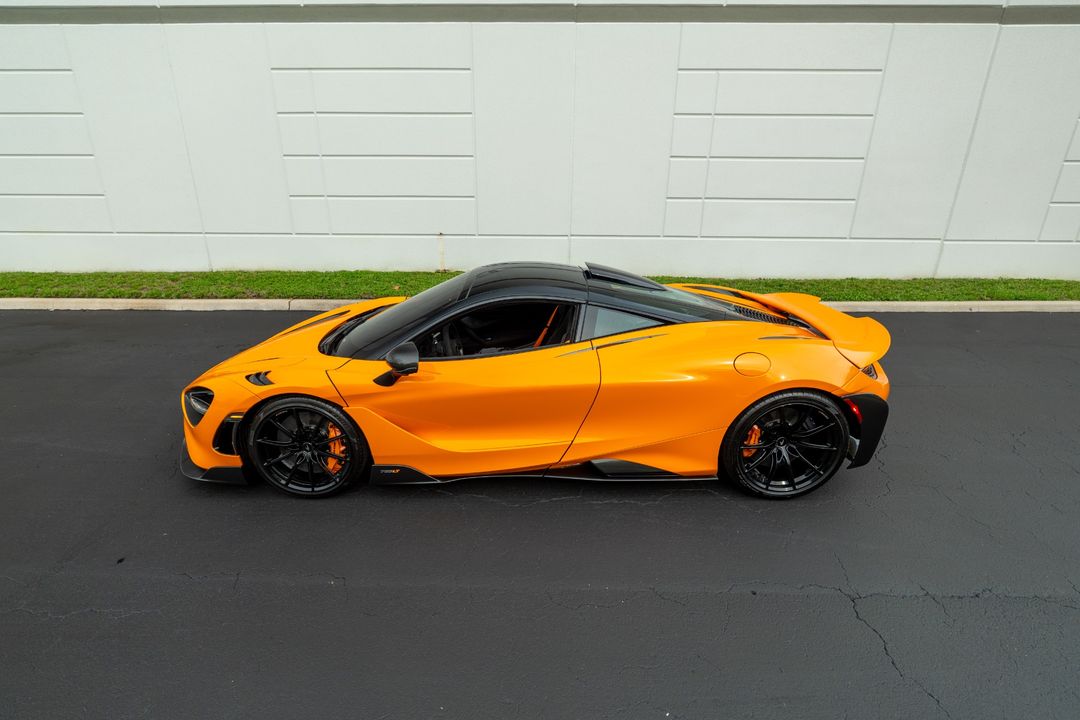 2021 McLaren 765LT