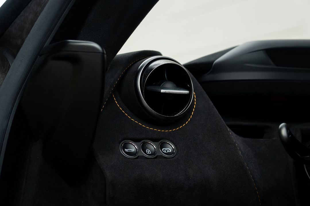 2021 McLaren 765LT
