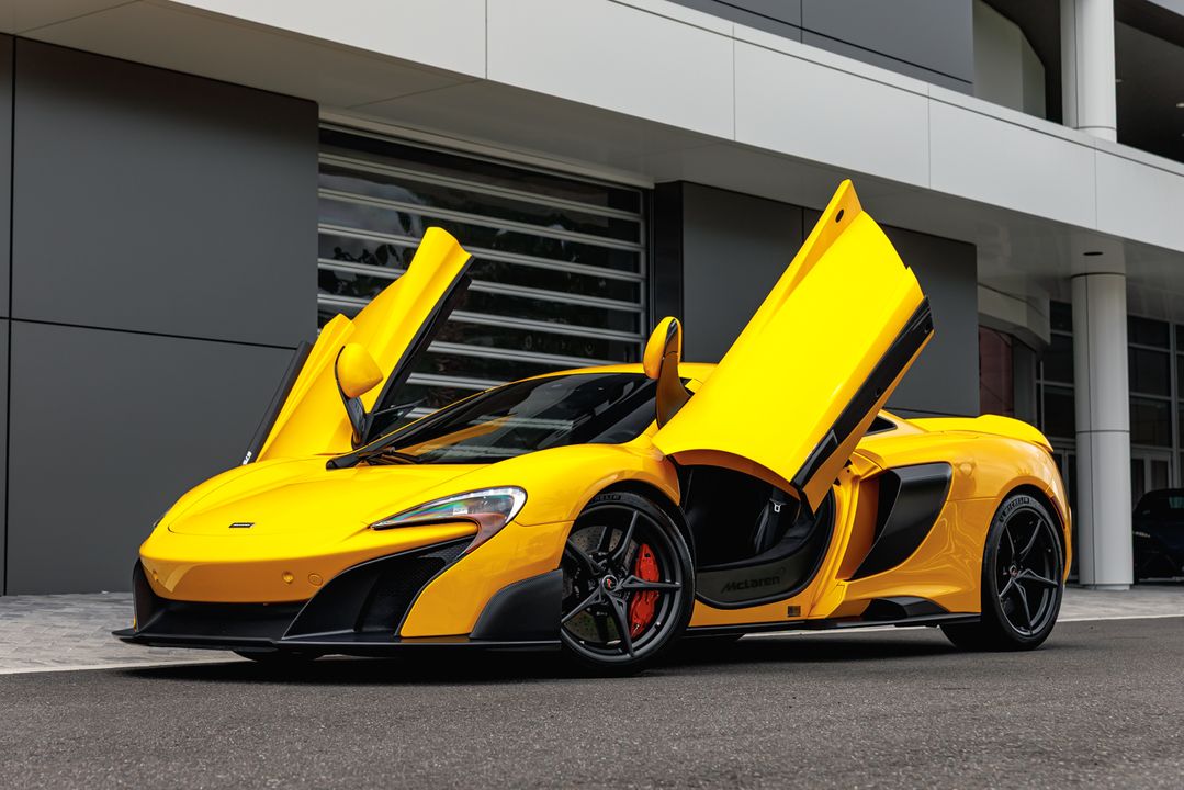 2016 McLaren 675LT