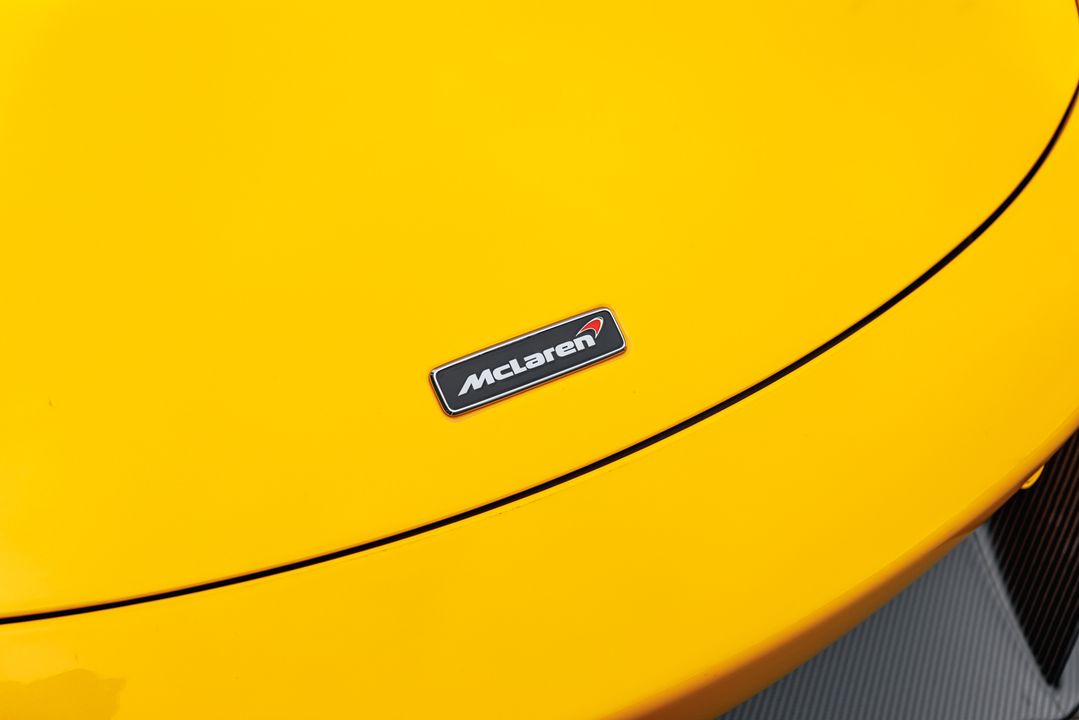 2016 McLaren 675LT