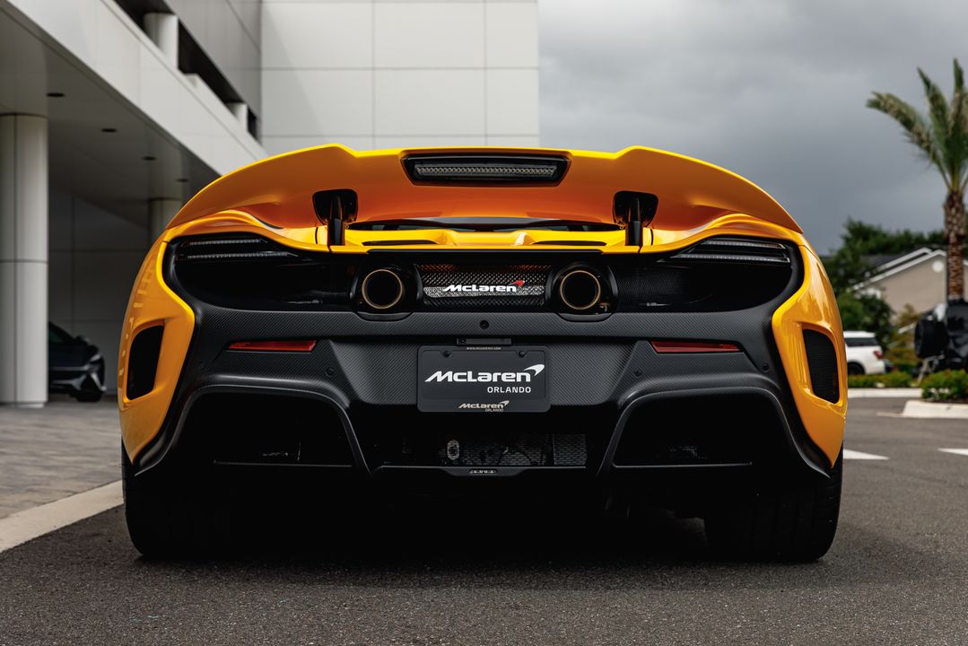 2016 McLaren 675LT