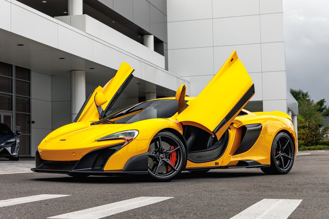 2016 McLaren 675LT